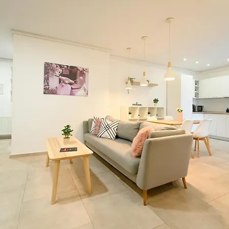 Splendid 2Br Apartment With Breathtaking Views Of Casa Poporului Bucharest Exterior photo