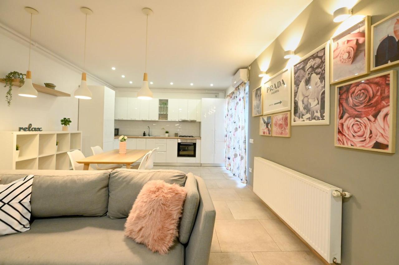 Splendid 2br With Breathtaking Views Of Casa Poporului Apartment Bukarest