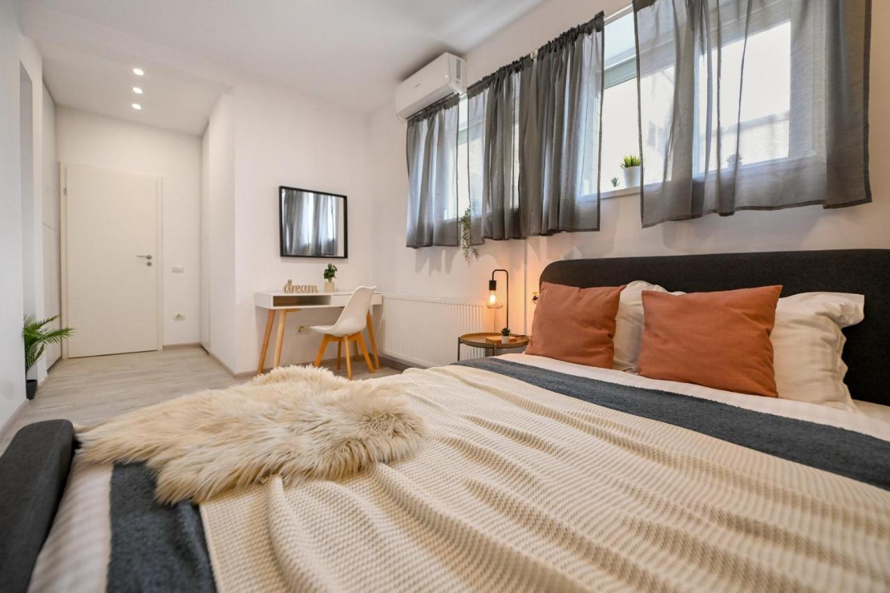 Splendid 2br With Breathtaking Views Of Casa Poporului * Bucharest