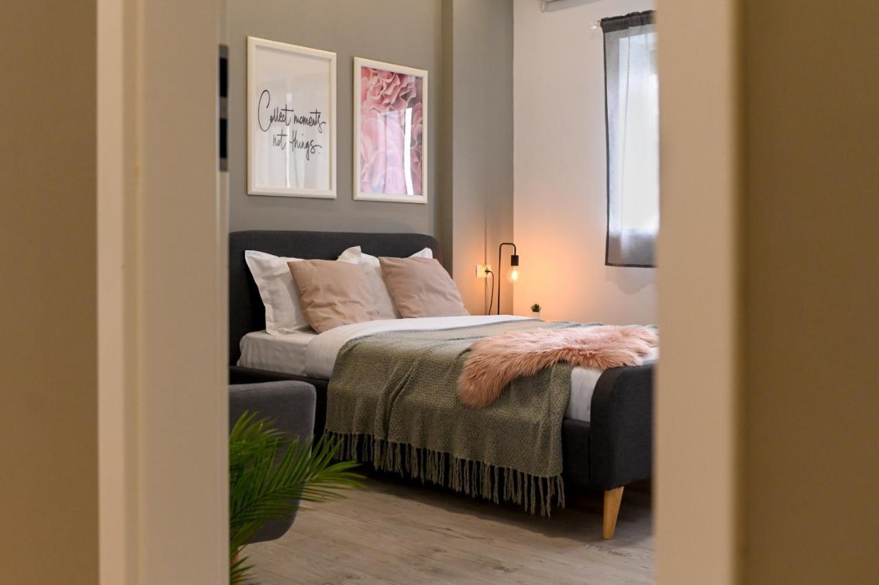 Apartment Splendid 2br With Breathtaking Views Of Casa Poporului Bucharest